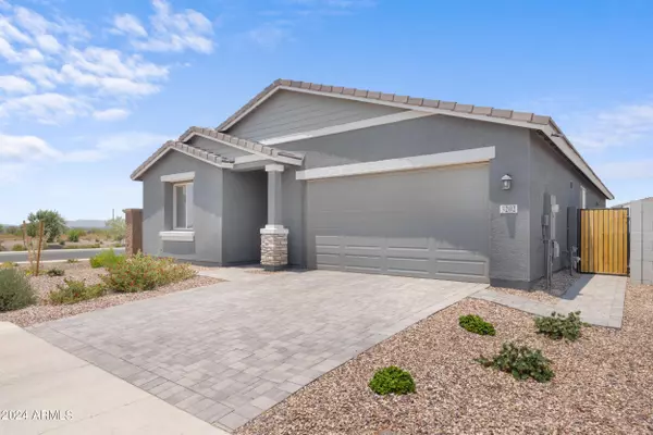 3202 E REBEL Lane,  San Tan Valley,  AZ 85143