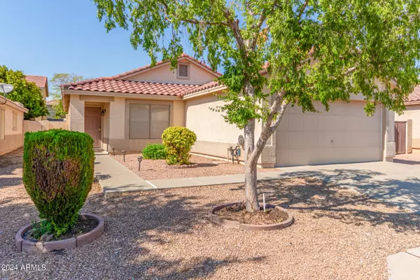 8532 E KIOWA Avenue, Mesa, AZ 85209