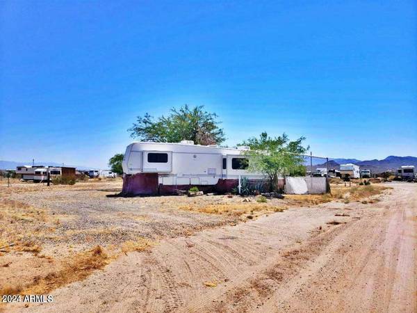 Salome, AZ 85348,67301 Del Rio Drive #-