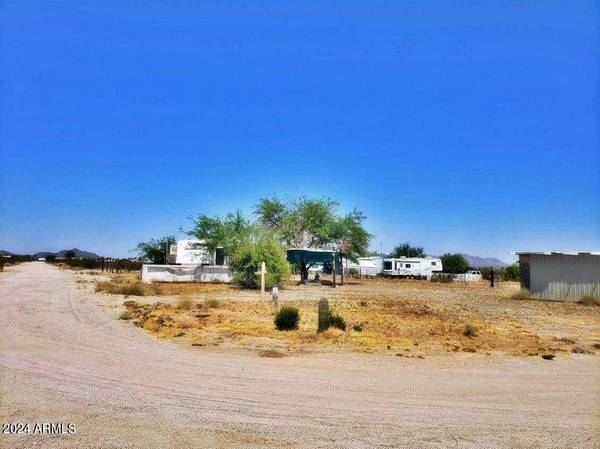 Salome, AZ 85348,67301 Del Rio Drive #-