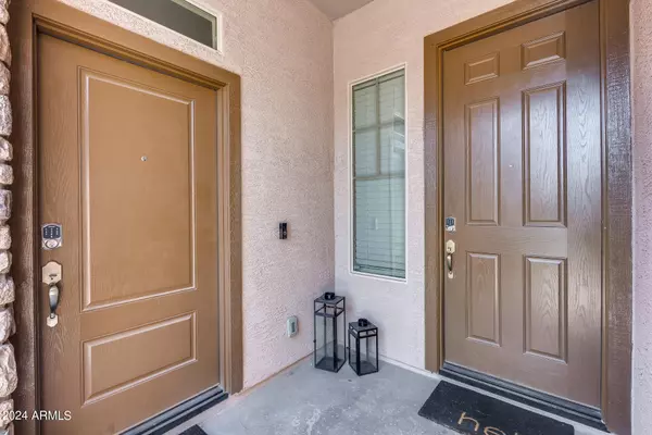 4884 S QUIET Way Gilbert, AZ 85298