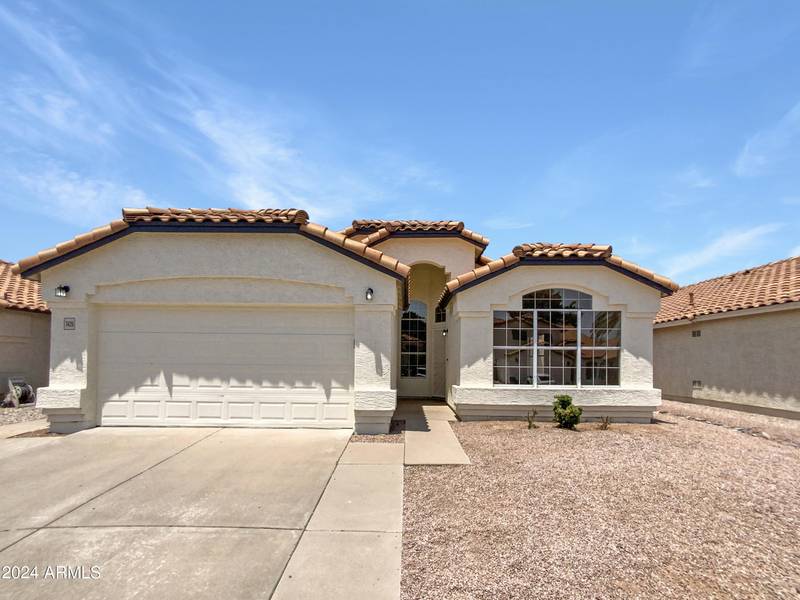 7426 E KNOWLES Avenue, Mesa, AZ 85209