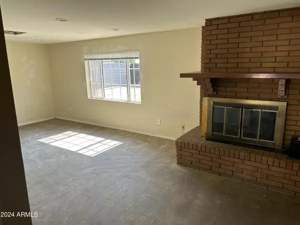 Phoenix, AZ 85017,4206 N 30TH Drive