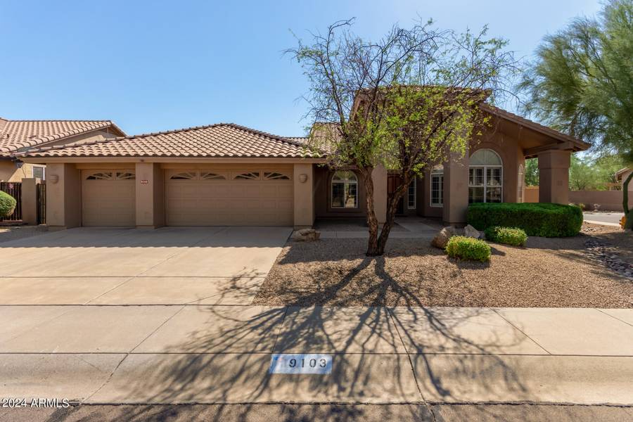 9103 E TOPEKA Drive, Scottsdale, AZ 85255