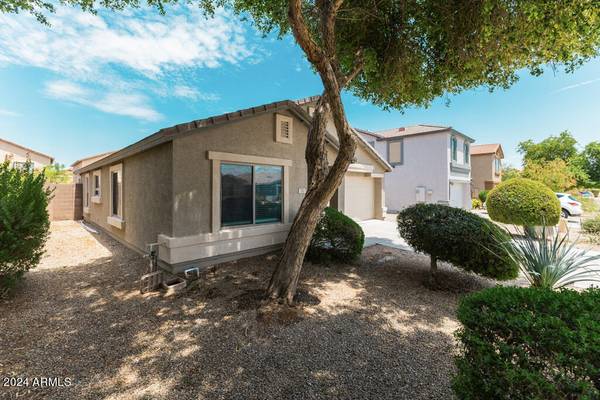 San Tan Valley, AZ 85143,732 W CEDAR TREE Drive