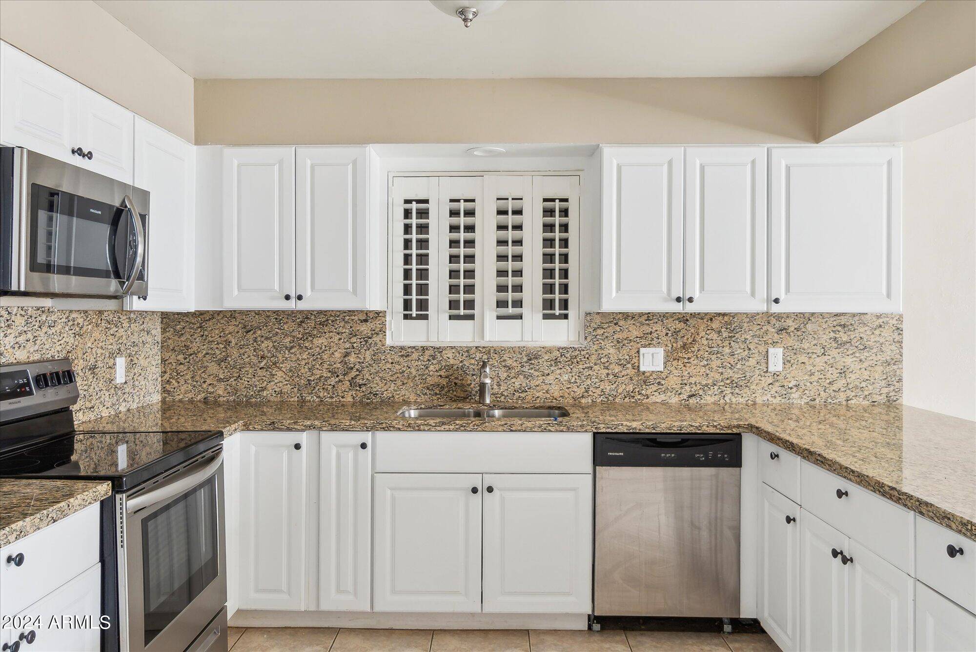 Buckeye, AZ 85326,802 E CLANTON Avenue