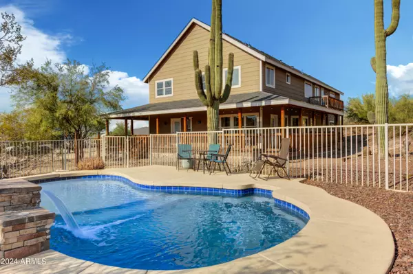 226 W LAZY K RANCH Road, New River, AZ 85087