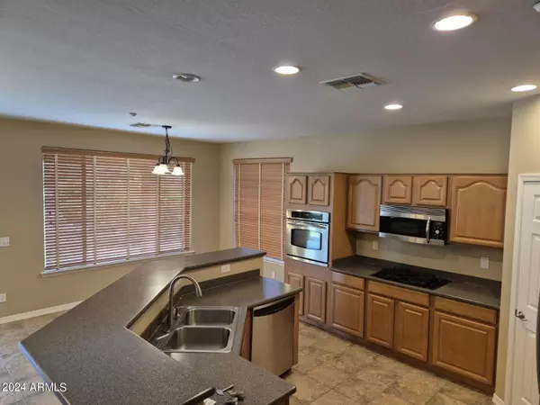 Peoria, AZ 85383,12714 W DOVE WING Way