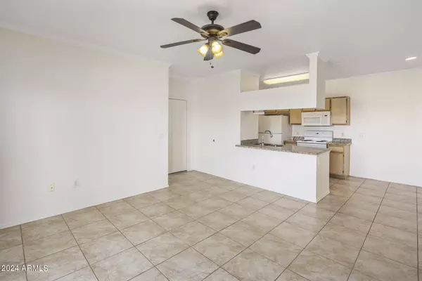 Phoenix, AZ 85008,5345 E VAN BUREN Street #226