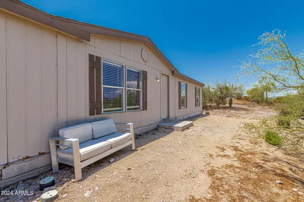 New River, AZ 85087,2420 W WOLFTRAP Road