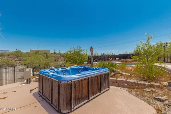 New River, AZ 85087,2420 W WOLFTRAP Road