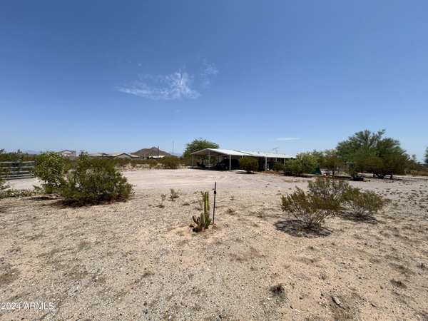 2249 W DANIEL Road, San Tan Valley, AZ 85144