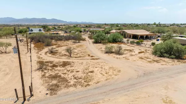 Surprise, AZ 85387,24 N BECON FIELD Road #52