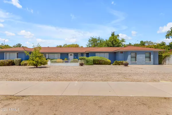 140 W UNIVERSITY Drive, Mesa, AZ 85201