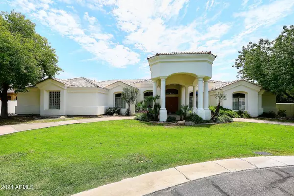 Tempe, AZ 85283,7465 S RITA Lane