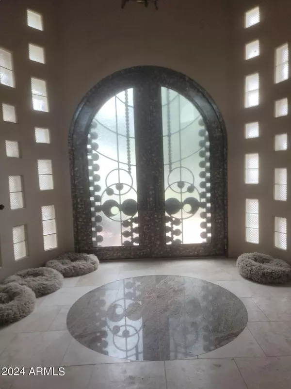 Tempe, AZ 85284,1225 E Warner Road #15