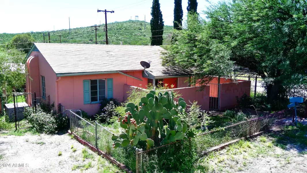 56 Holbrook Avenue, Bisbee, AZ 85603