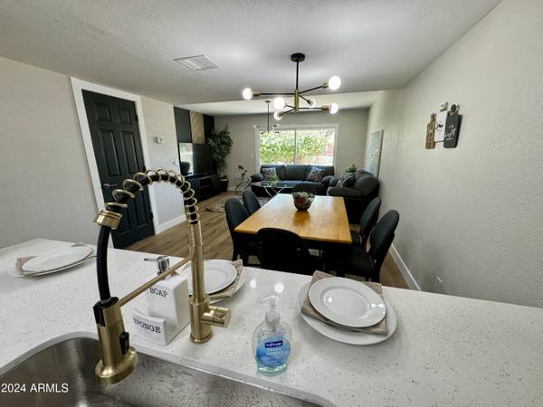 122 S HARDY Drive #7, Tempe, AZ 85281