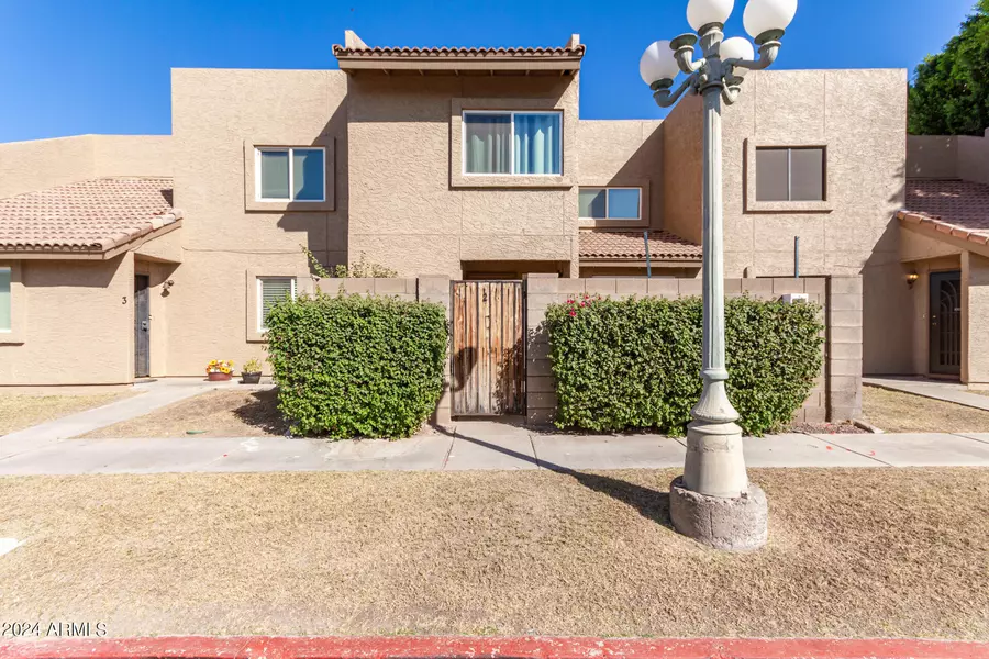 222 W BROWN Road #2, Mesa, AZ 85201