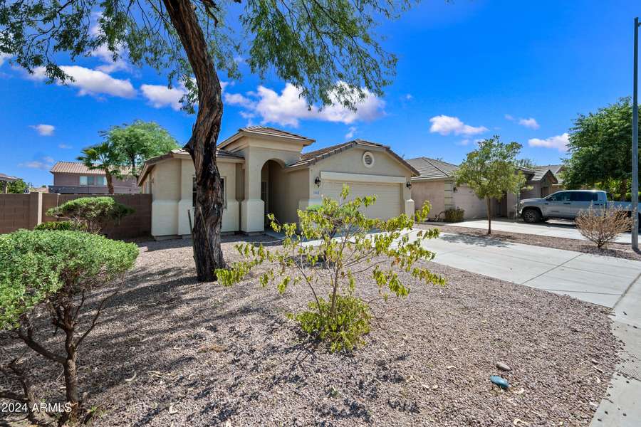 15433 W MERCER Lane, Surprise, AZ 85379