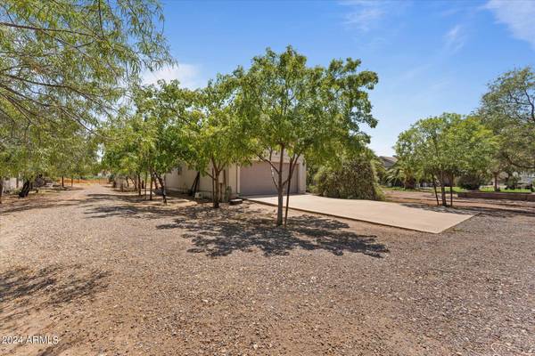 Queen Creek, AZ 85142,17705 E MEWS Road