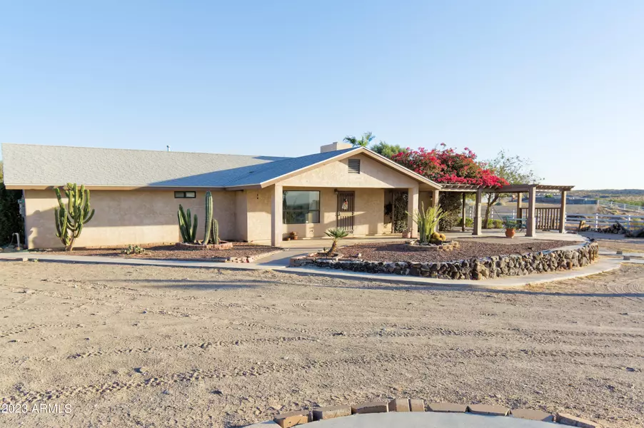 48721 EHRENBERG Road, Ehrenberg, AZ 85334