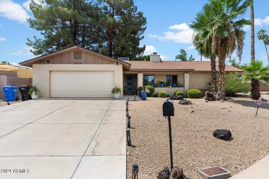 3019 E MARILYN Road, Phoenix, AZ 85032