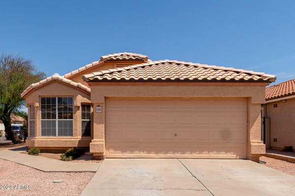 Chandler, AZ 85286,1090 W KINGBIRD Drive