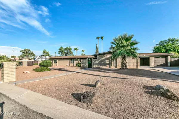 Scottsdale, AZ 85254,6235 E LARKSPUR Drive