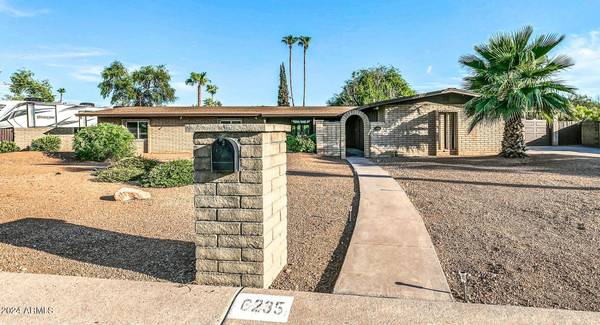 Scottsdale, AZ 85254,6235 E LARKSPUR Drive