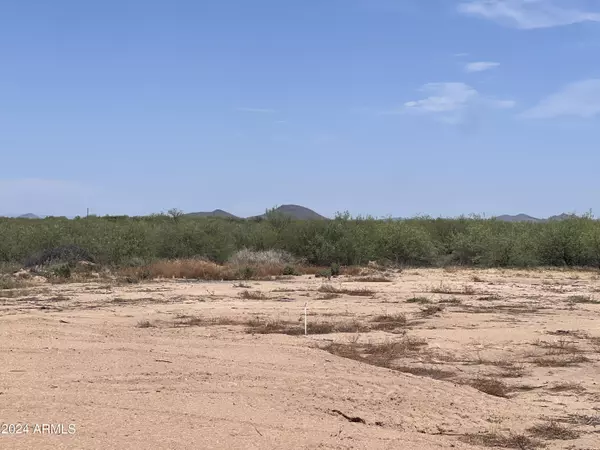 Aguila, AZ 85320,50814 W IVER Road #-