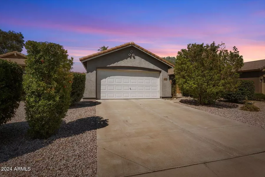 2398 W GOLD DUST Avenue, San Tan Valley, AZ 85144