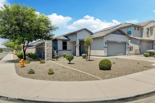 7252 W GOLDEN Lane, Peoria, AZ 85345