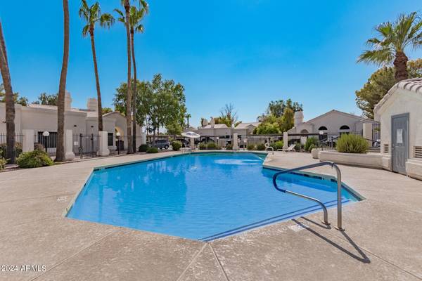 Chandler, AZ 85224,2100 W LEMON TREE Place #44