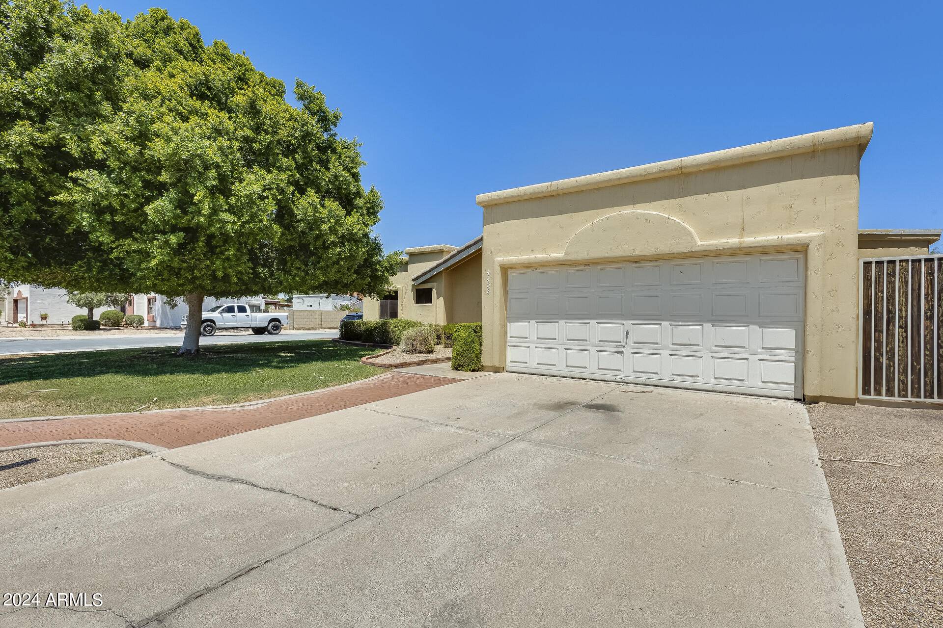 Glendale, AZ 85306,4408 W GELDING Drive