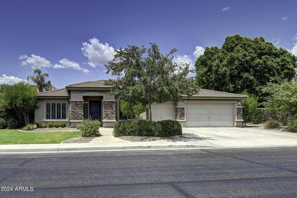 9904 E Monterey Avenue, Mesa, AZ 85209