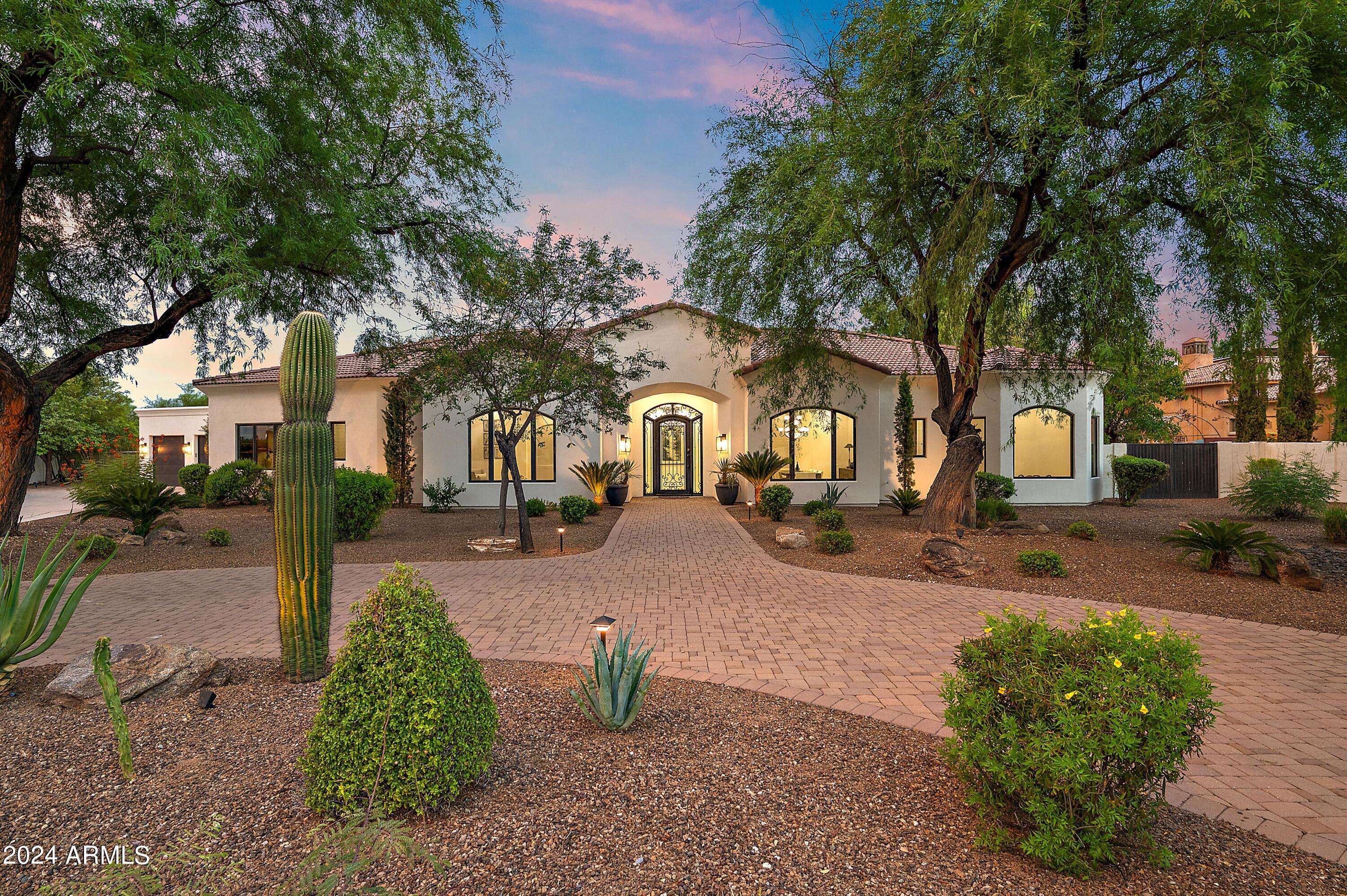 Paradise Valley, AZ 85253,5915 E CARON Circle