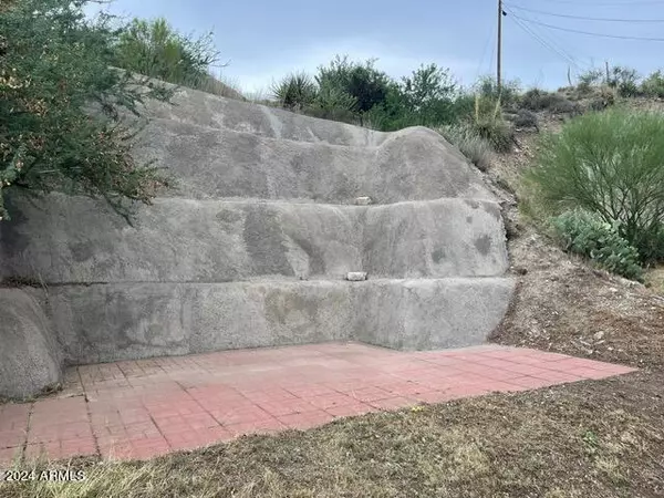 Miami, AZ 85539,6052 S Cleveland Avenue