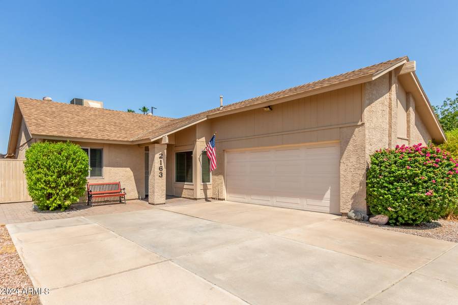 2163 W ISTHMUS Loop, Mesa, AZ 85202