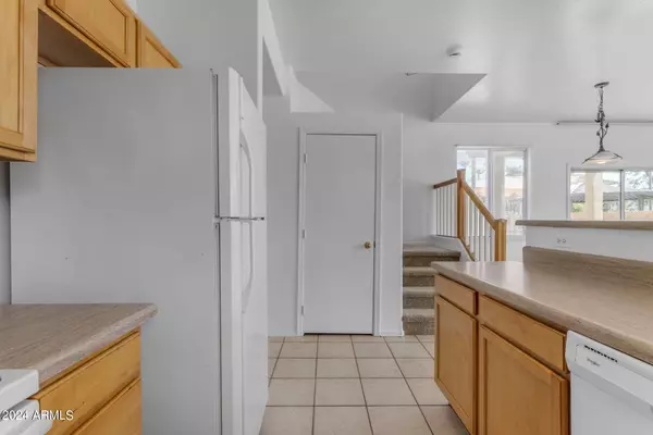 630 E MARIPOSA Place Chandler, AZ 85225