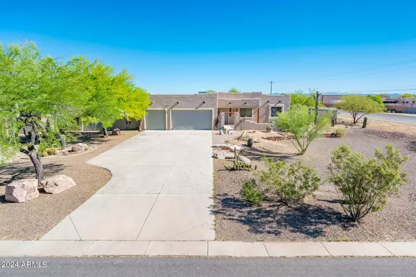 24702 W RED ROBIN Drive, Wittmann, AZ 85361