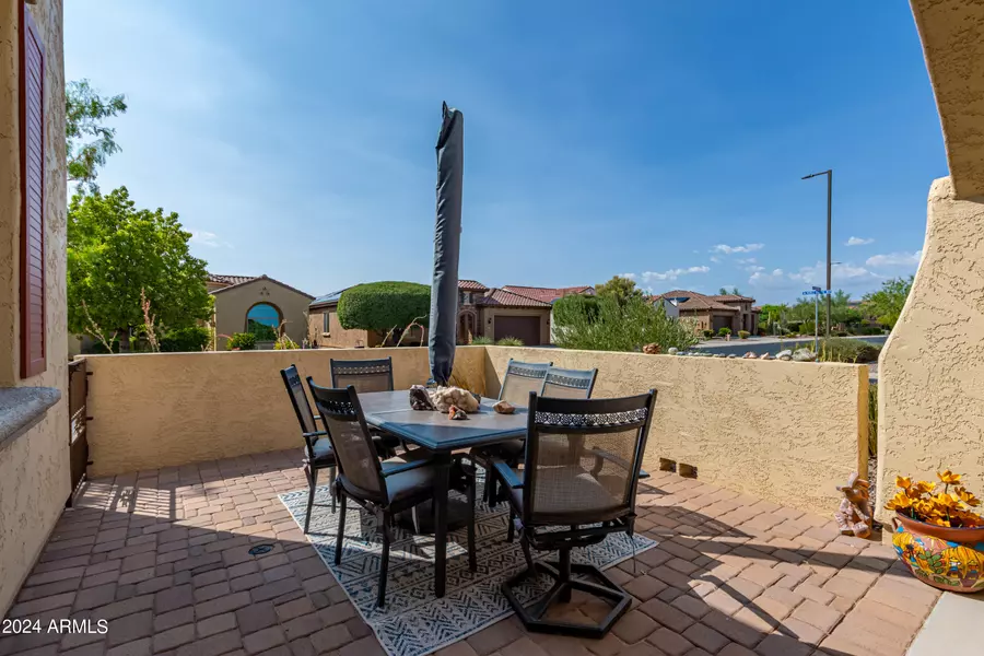 7517 W NOBLE PRAIRIE Way, Florence, AZ 85132