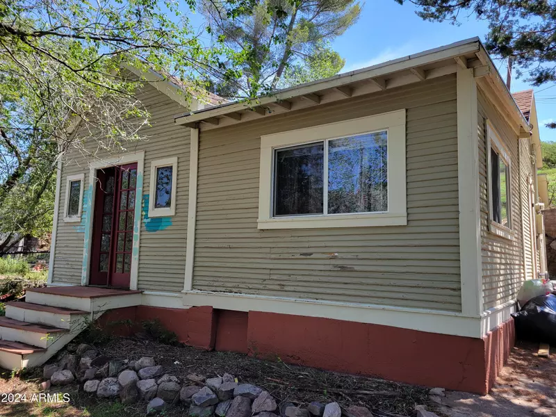 737 Tombstone Canyon, Bisbee, AZ 85603