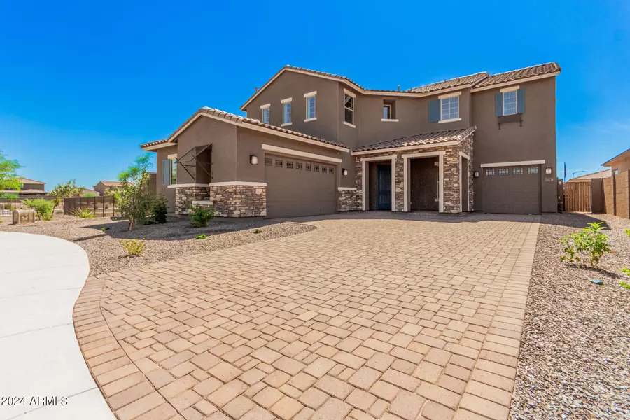 17747 W COLTER Street, Litchfield Park, AZ 85340