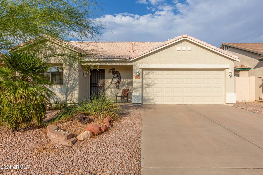 30573 N ROYAL OAK Way, San Tan Valley, AZ 85143