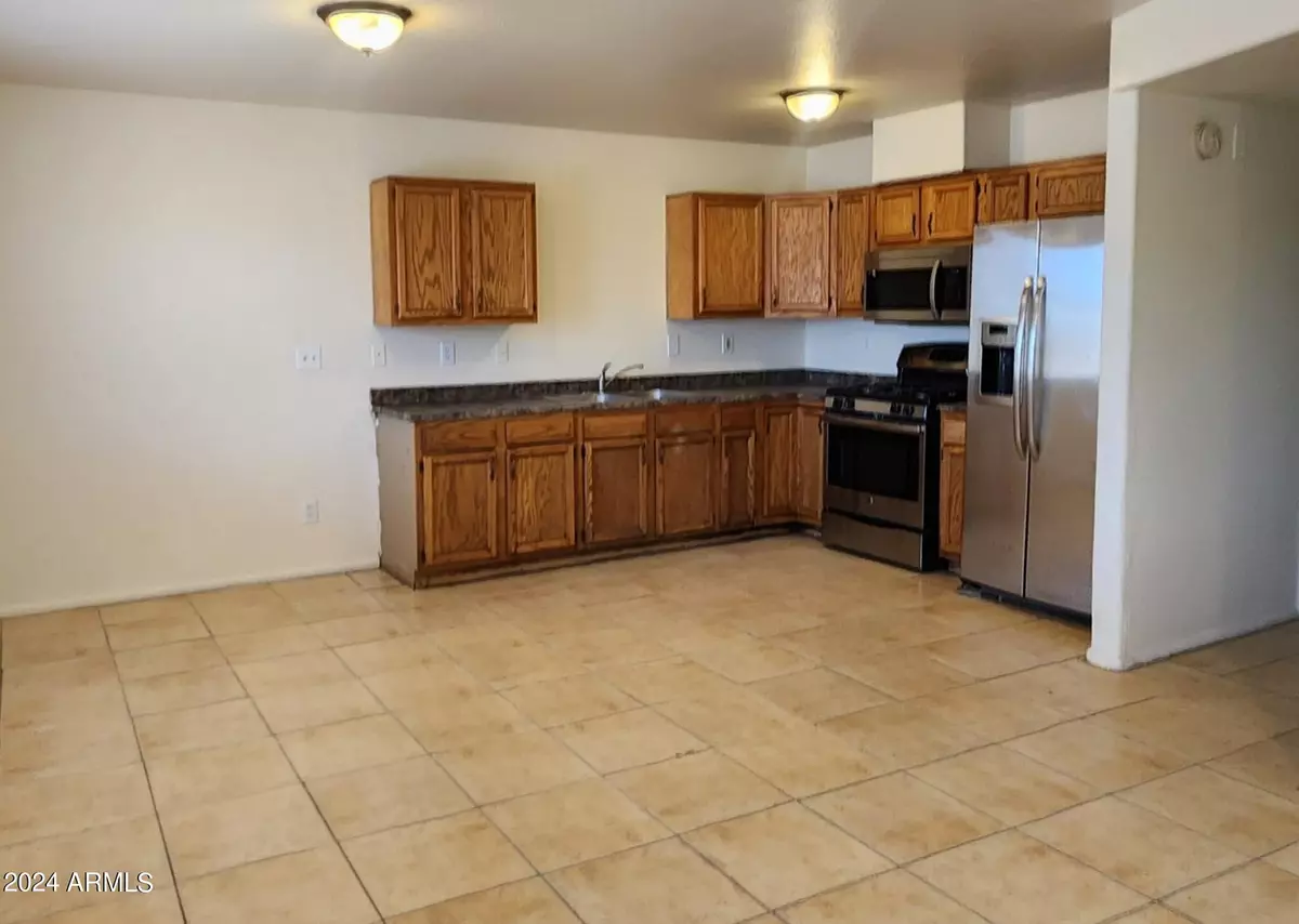 Phoenix, AZ 85007,1718 S 7TH Avenue #1