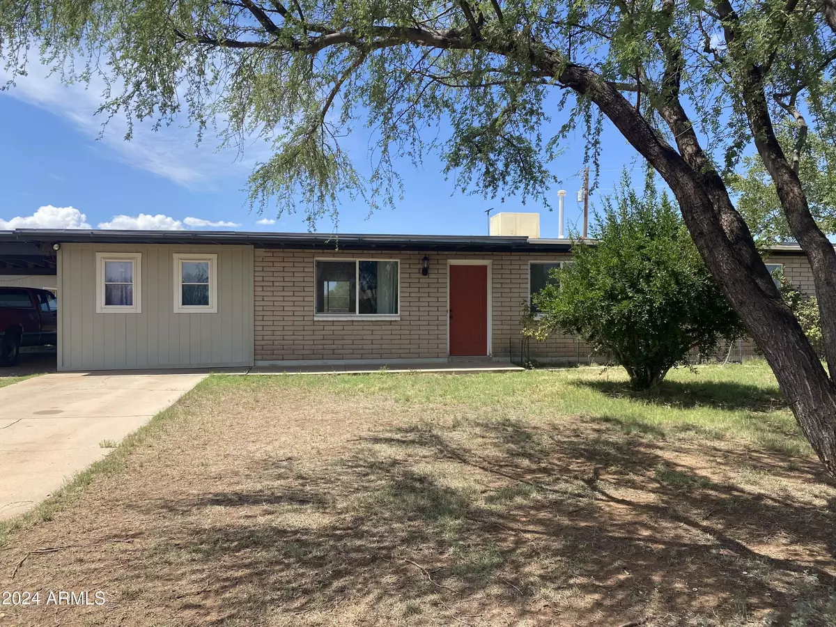 Huachuca City, AZ 85616,2461 N CALLE QUINTO --