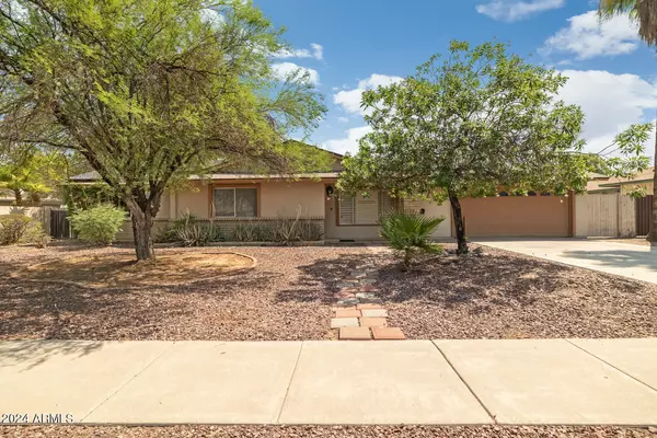 10837 N 37TH Street, Phoenix, AZ 85028