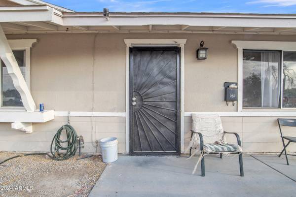 Phoenix, AZ 85033,7231 W HEATHERBRAE Drive