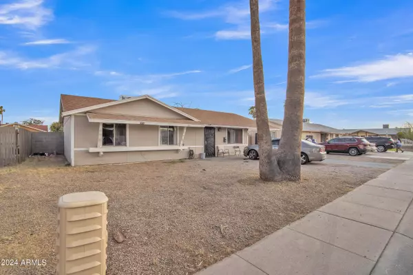 Phoenix, AZ 85033,7231 W HEATHERBRAE Drive